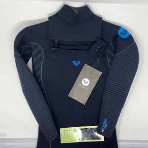 ROXY WETSUIT 4/3 MM, SIZE 6 🏄‍♀️🧜🏼‍♀️🐠